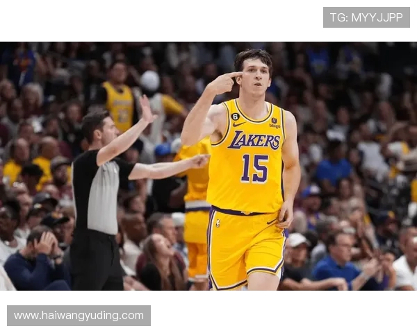 雷迪克确认里夫斯今日首发登场无时间限制全力出战冲击胜利赛场